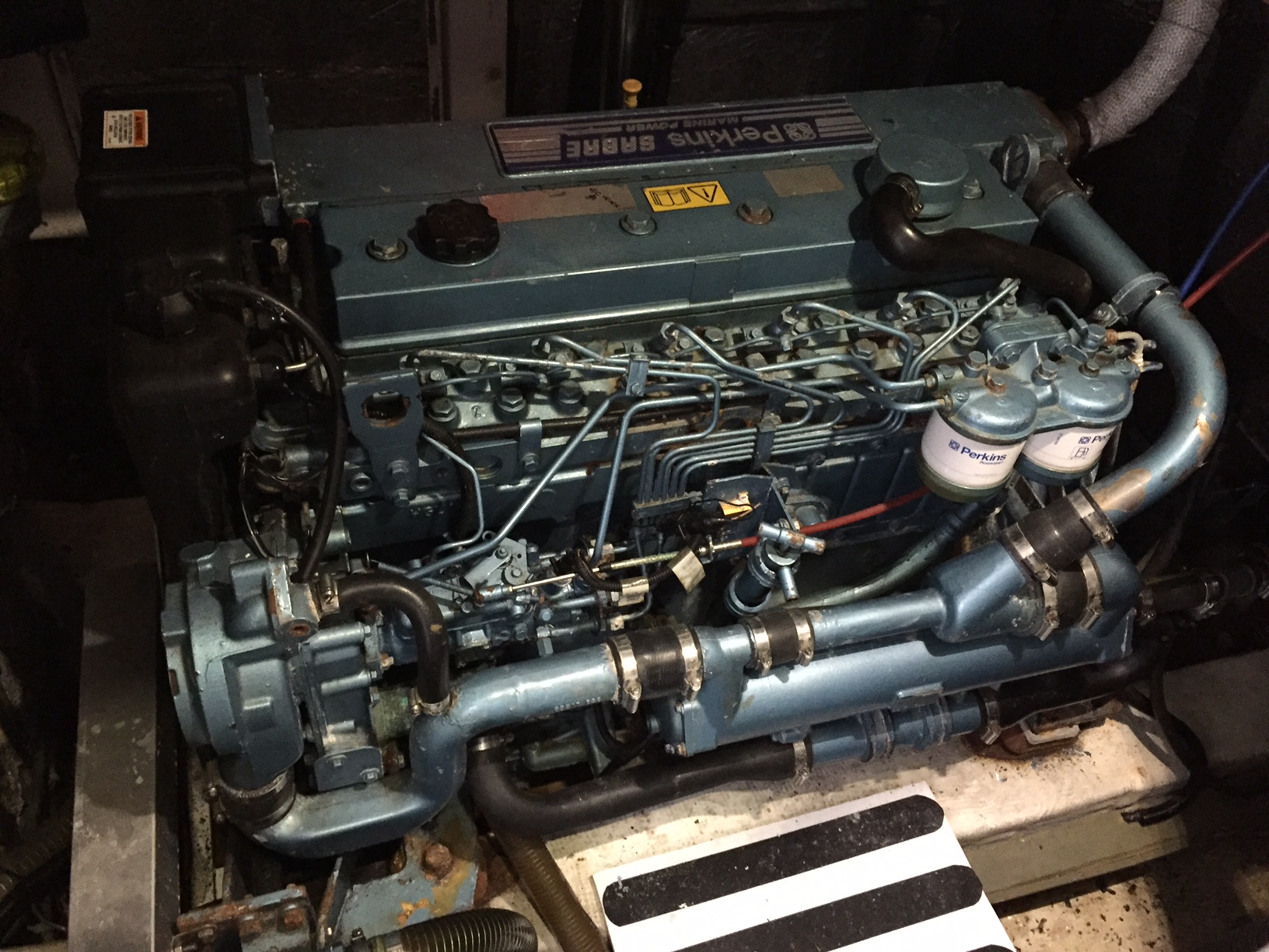 diesel_engine_clipper_race_boat