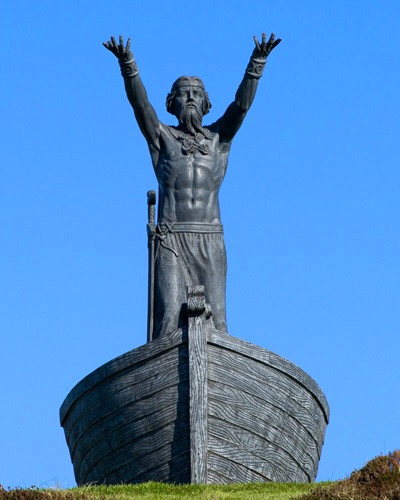 Manannan-mac-Lir-statue