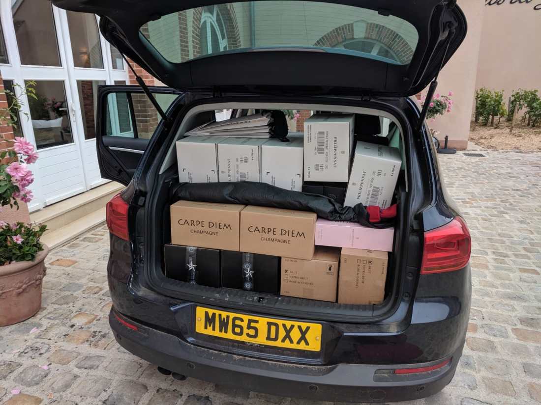 DD8F273D-3D01-4D06-8DEB-83E24F13A96C