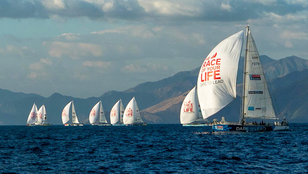 ISNS32CREDITS-MAEVA-BARDY-LEG5-CV23-Fleet-with-spinaker-up02057